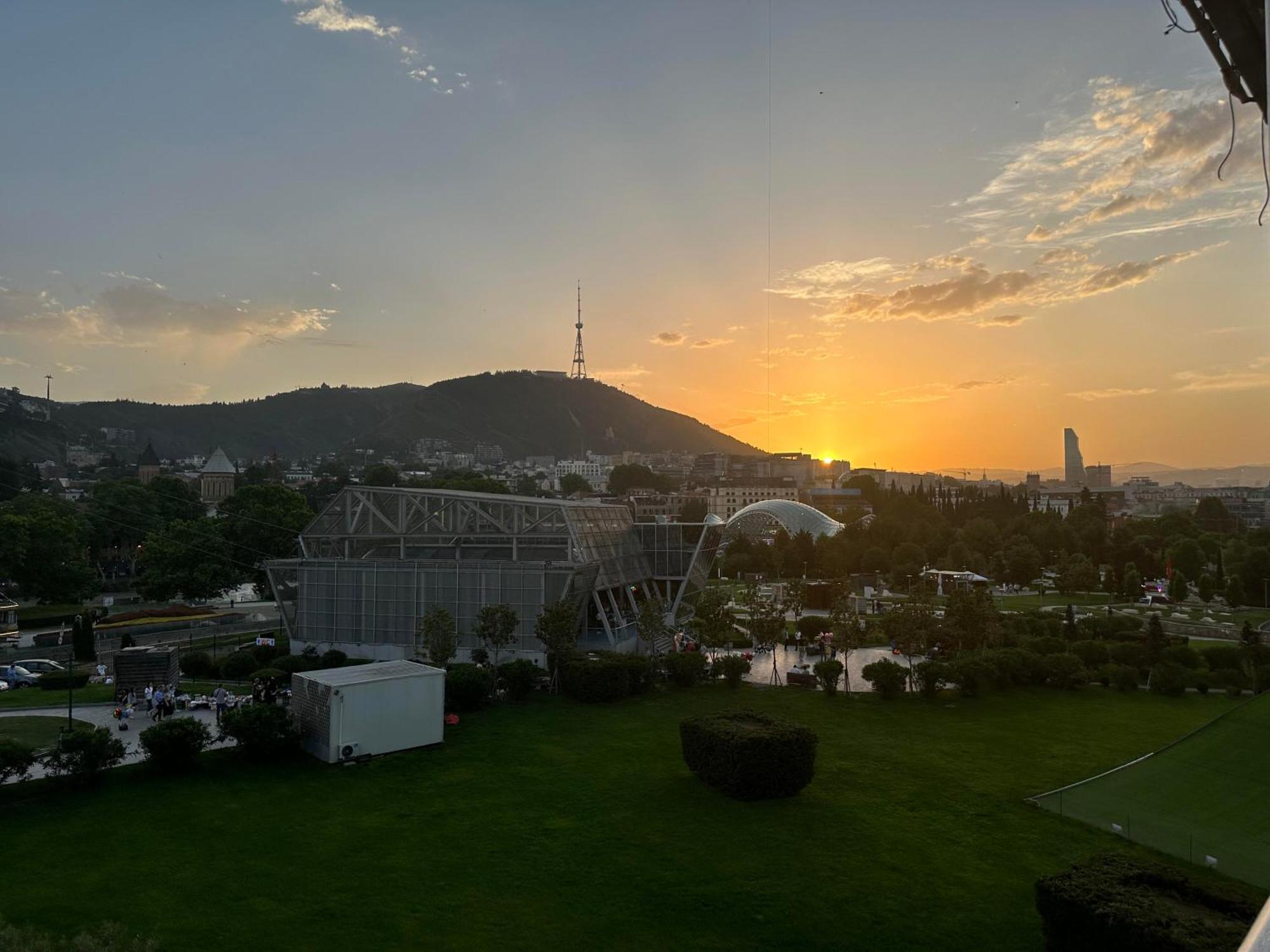 Hotel Rike Park Tbilisi Exterior photo