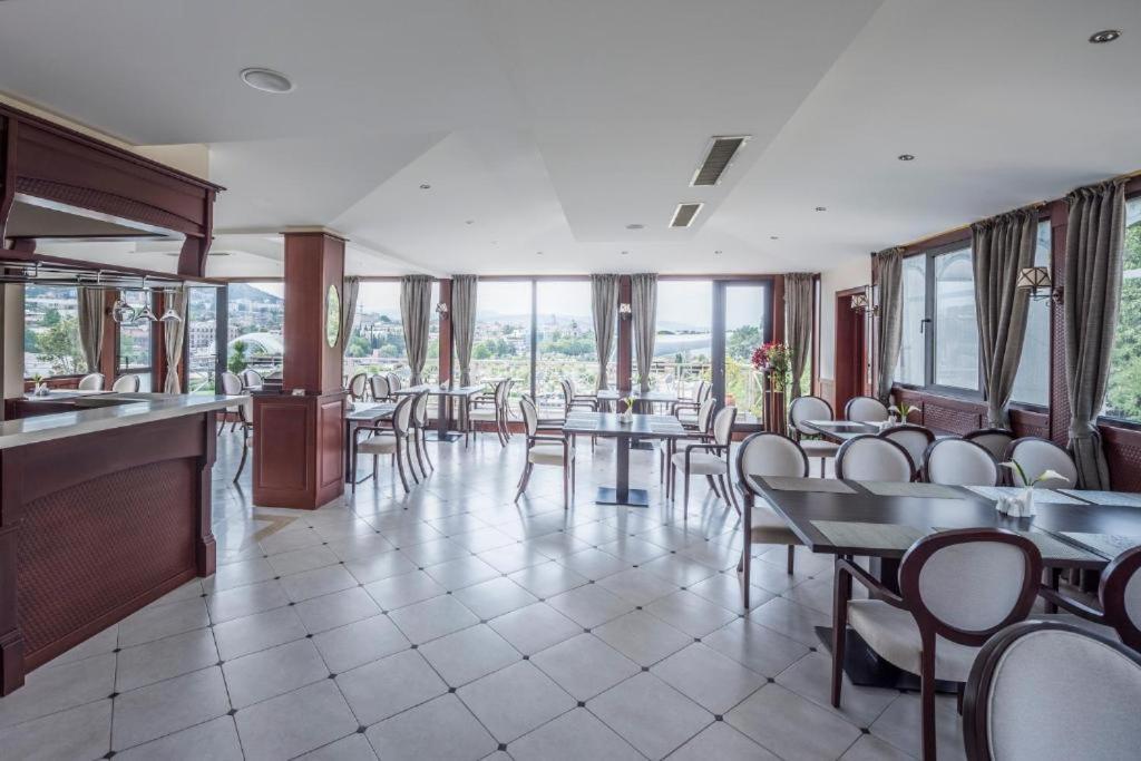 Hotel Rike Park Tbilisi Exterior photo